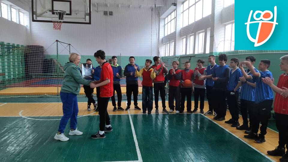 Всеукраїнські спортивні змагання “Пліч-о-пліч ”